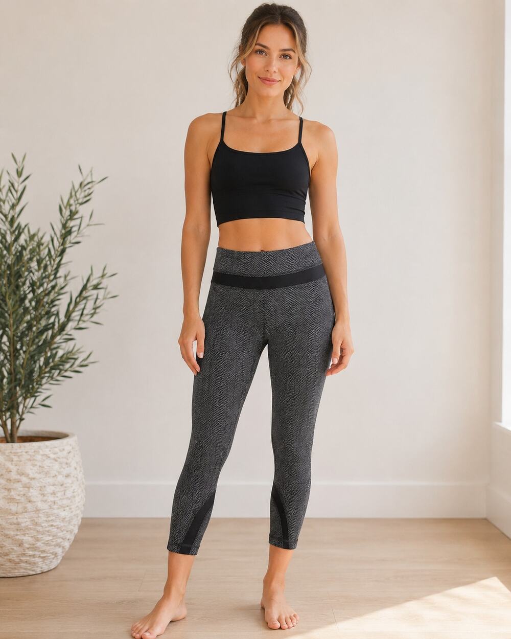 Lululemon Herringbone Crop Leggings Women 4 Black Gray Back Zip Pocket